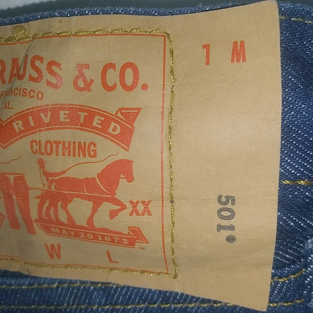 Levis 501 Mens 54x30 Dark Wash Straight Button Fly Jeans - Picture 6 of 15